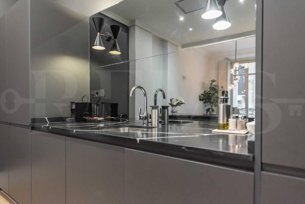 Contemporary Loft In The Historic City Center By Rems Málaga Kültér fotó