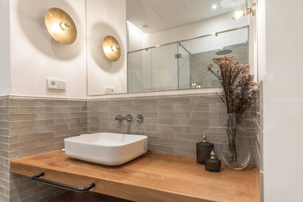 Contemporary Loft In The Historic City Center By Rems Málaga Kültér fotó