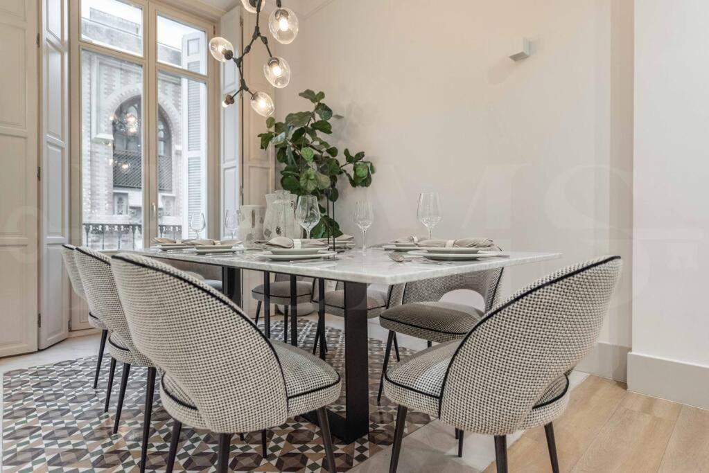 Contemporary Loft In The Historic City Center By Rems Málaga Kültér fotó