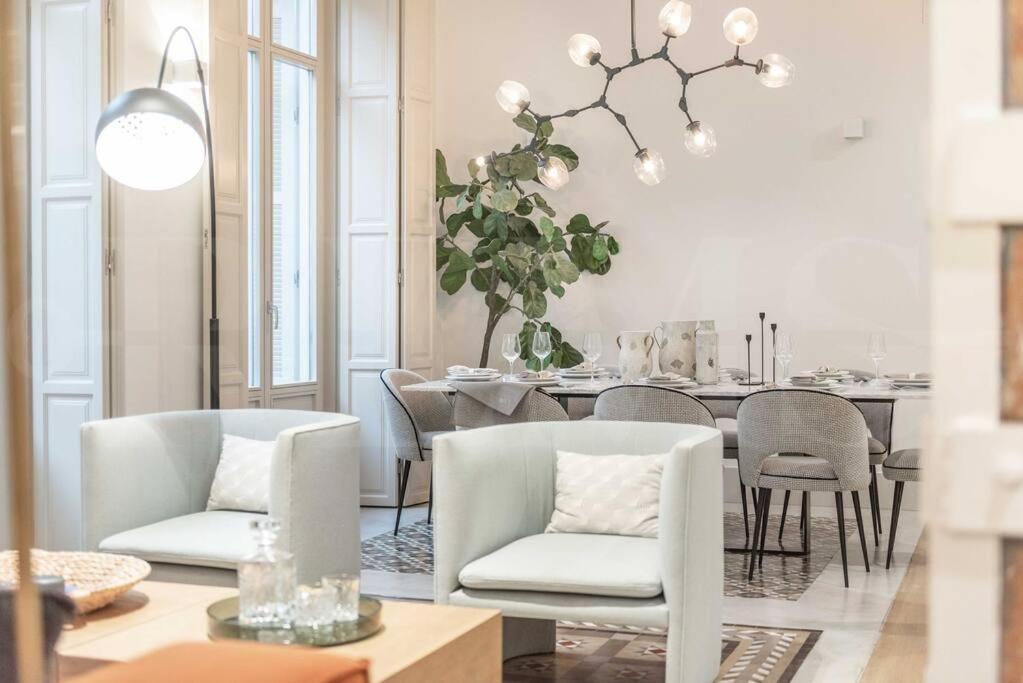 Contemporary Loft In The Historic City Center By Rems Málaga Kültér fotó