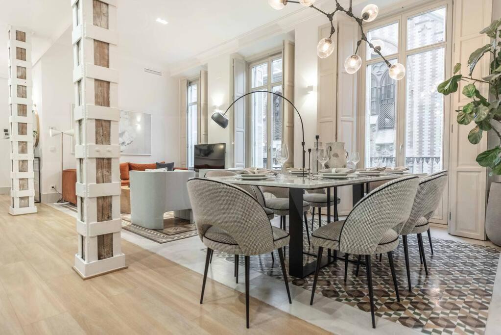 Contemporary Loft In The Historic City Center By Rems Málaga Kültér fotó