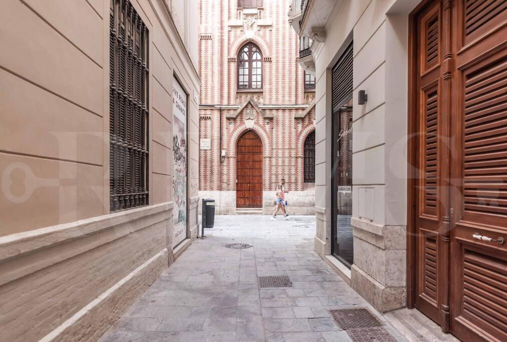 Contemporary Loft In The Historic City Center By Rems Málaga Kültér fotó